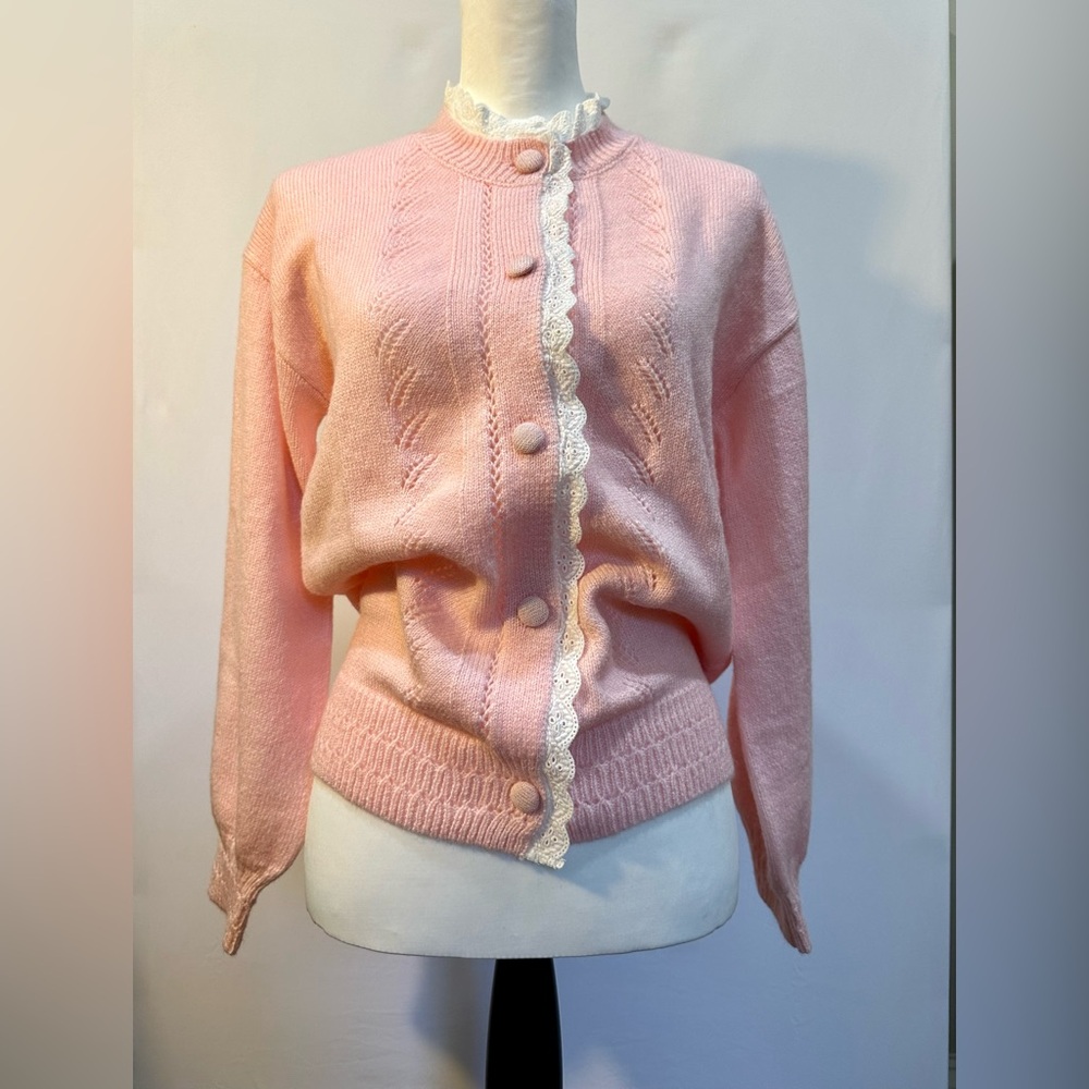 Light Pink Cardigan with Cable Patterns and Round Neckline - Picture 5 of 6